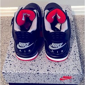 Men Air Jordan 4 Retro Black/Fire Red-Cement Grey New in Box Never Worn Size 9.5